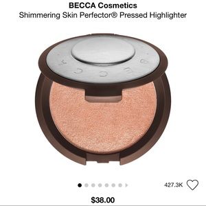 Becca Shimmering Highlighter in Rose Gold